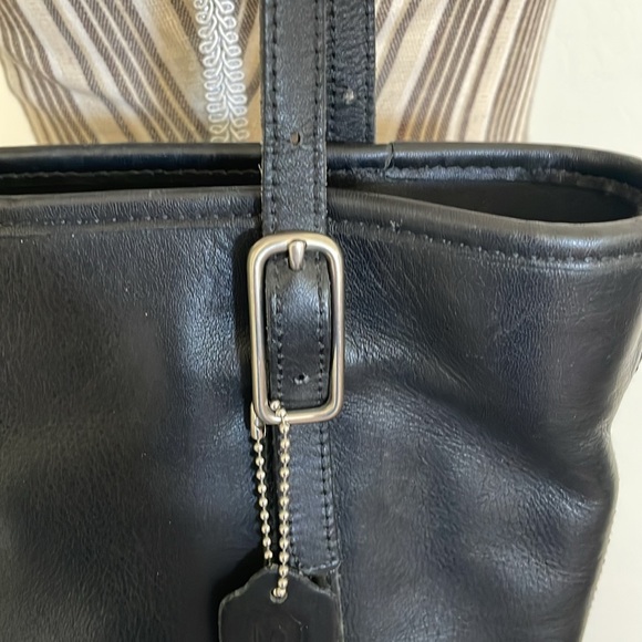 Coach Vintage Legacy Bucket Tote LOD 9803 - Picture 4 of 12